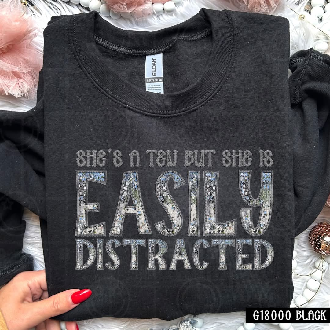 She's a 10 but she's easily distracted tee