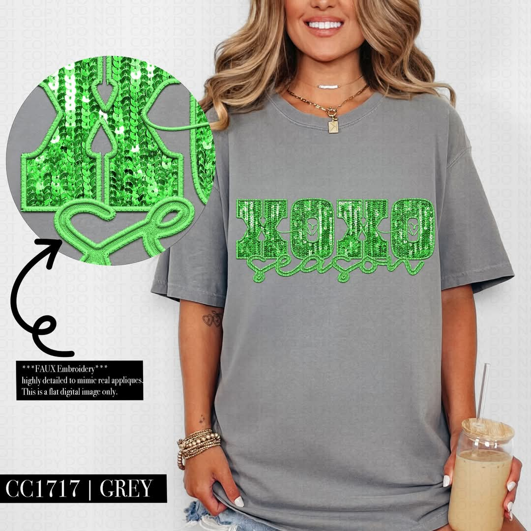 Green XOXO season Tee